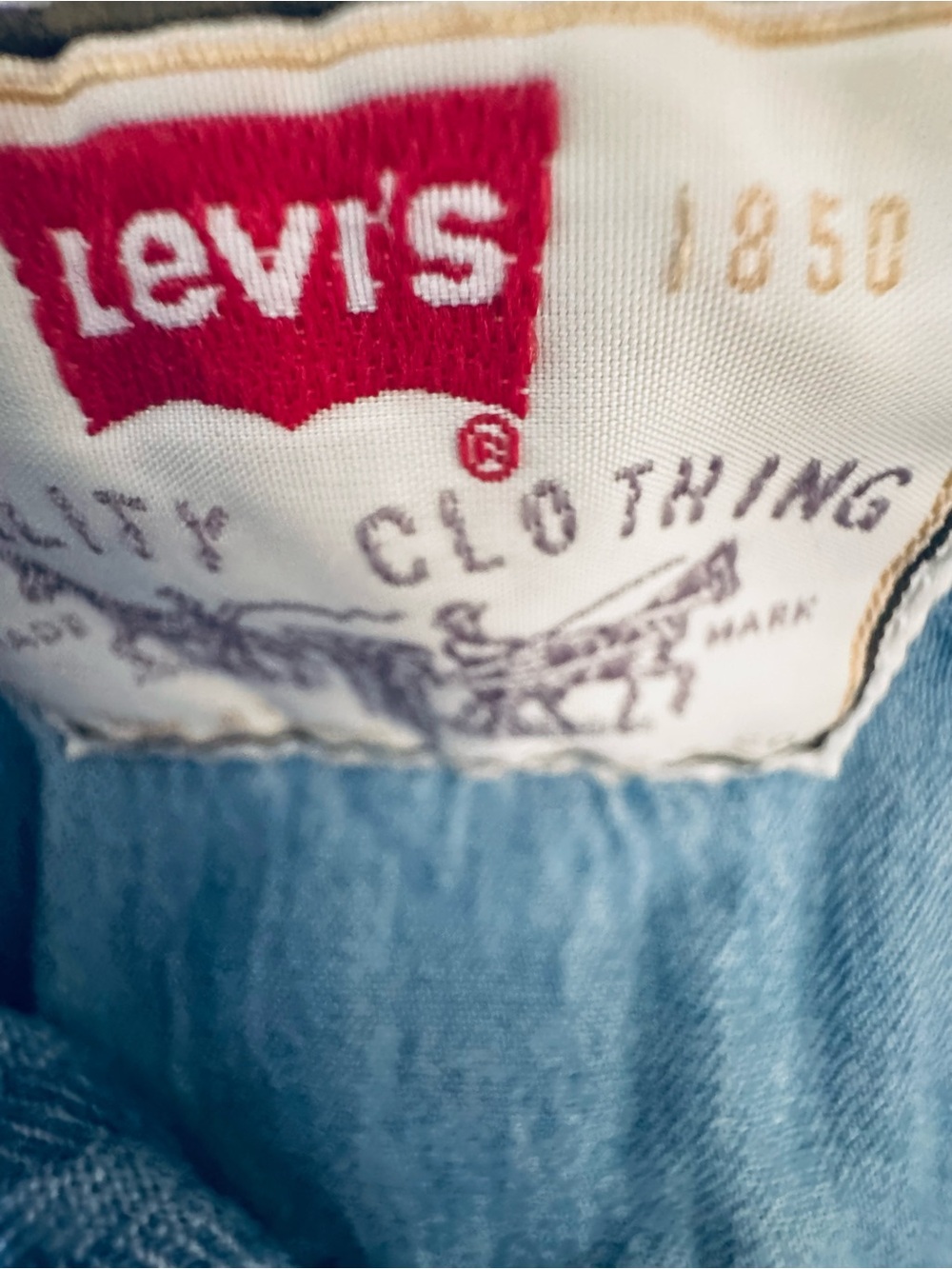 Levi's Light Blue Denim Shirt Jacket with Chest Flap Pockets - Picture 5 of 5